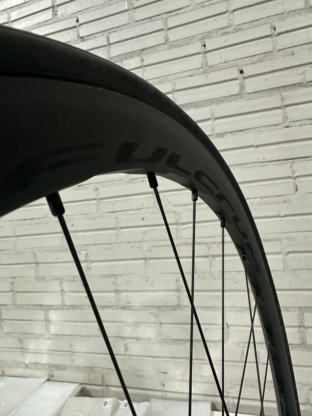 RODAS 700 FULCRUM RACING 4 ALUMINIO TUBELESS DISC XD SRAM 12X100 / 12X142 USADA SHOWROOM