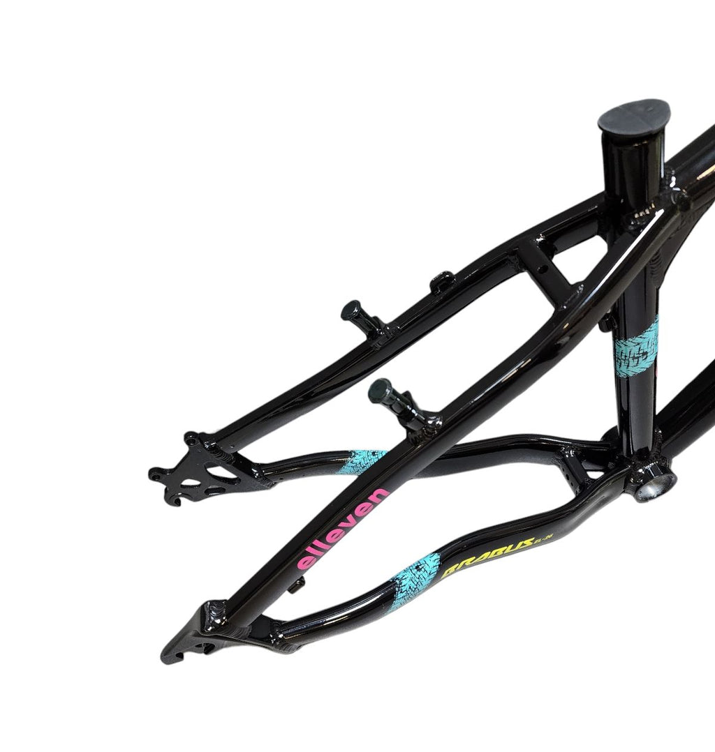 QUADRO ELLEVEN BRABUS FREERIDE 26X13,5 PRETO/ROSA/AZUL