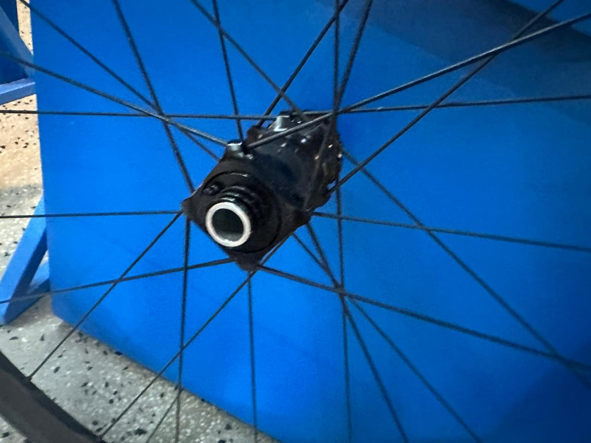 RODAS 700 FULCRUM RACING 4 ALUMINIO TUBELESS DISC XD SRAM 12X100 / 12X142 USADA SHOWROOM