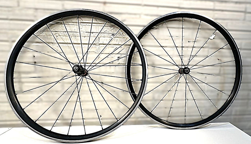 RODAS 700 SPEED SYNCROS 18/24 RAIOS 11V - SEMI NOVA