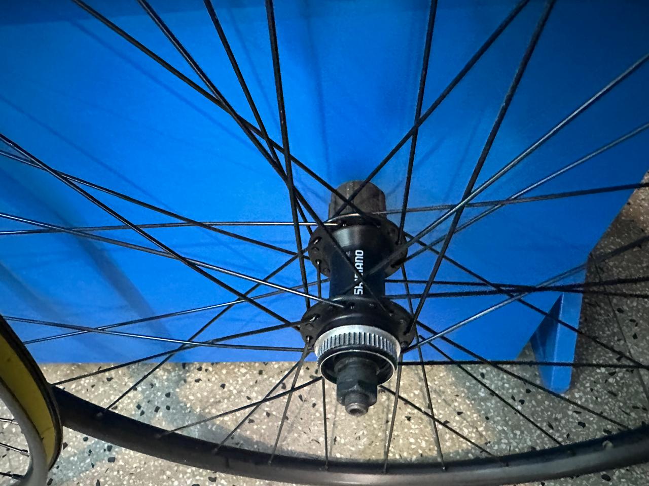 RODAS 27.5 C/ CUBOS SHIMANO RM35 AROS ALEX RIMS MD19 PAREDE DUPLA SHOWROOM MOSTRUARIO