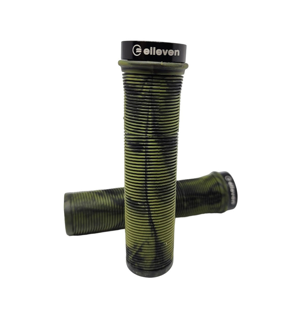 MANOPLA ELLEVEN MTB BORRACHA CAMUFLADA COM TRAVA 130MM