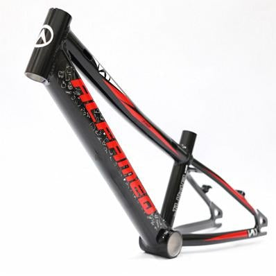 QUADRO 20 GARFO ALFAMEQ REBAIXADO ALUMÍNIO VERMELHO/PRETO C/ GUIDÃO