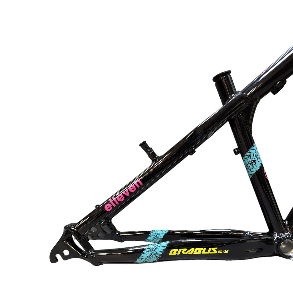 QUADRO ELLEVEN BRABUS FREERIDE 26X13,5 PRETO/ROSA/AZUL