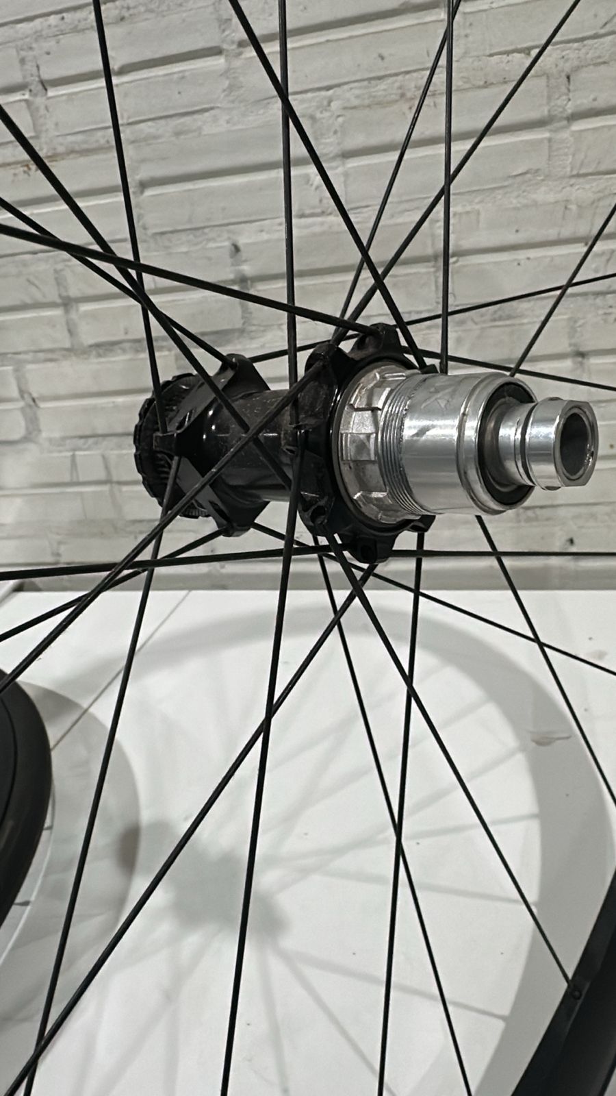 RODAS 700 FULCRUM RACING 4 ALUMINIO TUBELESS DISC XD SRAM 12X100 / 12X142 USADA SHOWROOM
