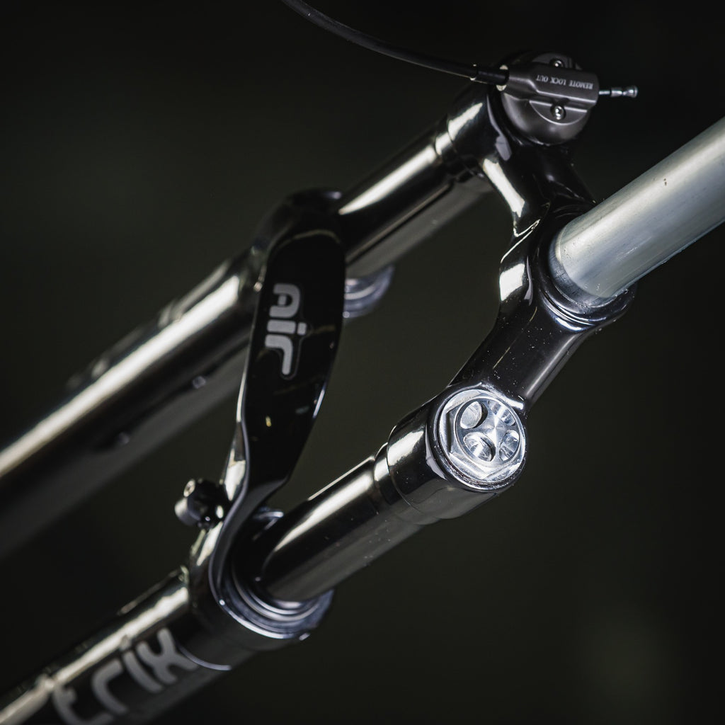GARFO SUSP 29 PROSHOCK STRIX AIR C/ TRAVA 100MM