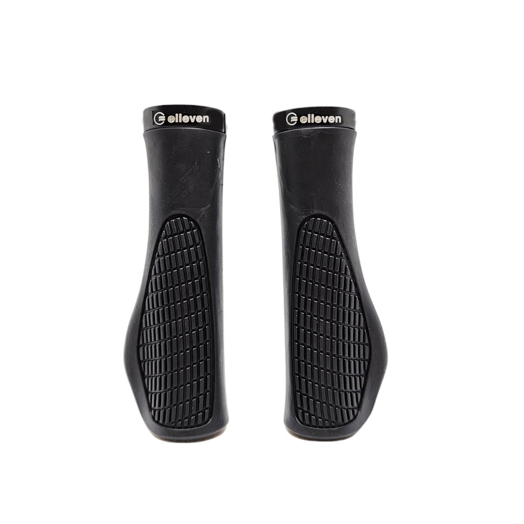 MANOPLA ELLEVEN ERGO ENBORRACHADA PREMIUM 130MM COM TRAVA PRETA