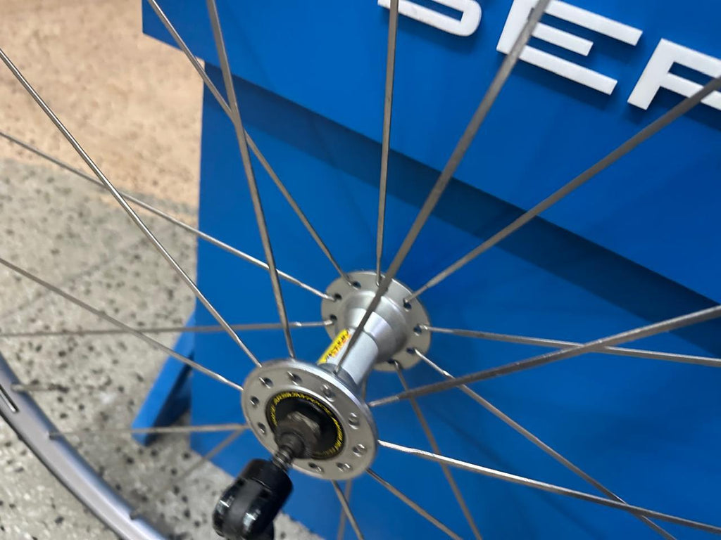 RODAS 700 MAVIC AKSIUM RACE TUBELESS HG SHIMANO USADAS SHOWROOM