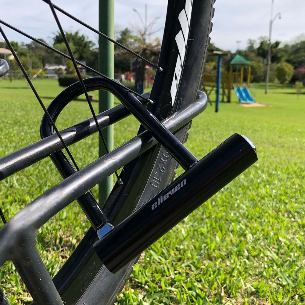 CADEADO TRAVA TIPO U ELLEVEN 140MM X 210MM C/ SUPORTE - PRETO