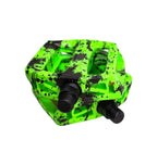 PEDAL PLATAFORMA 9/16 EM NYLON ESFERADO CAMUFLADO COM REFLETOR PRETO/VERDE