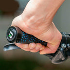 MANOPLA MTB ROCKBROS COM FITA EVA TRAVA E PLUG 130MM - PRETO/AZUL
