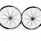 PAR RODAS VMAXX 26 CUBOS GTA BARULHENTO K7-8-9-10-11V PRETO/DOURADO