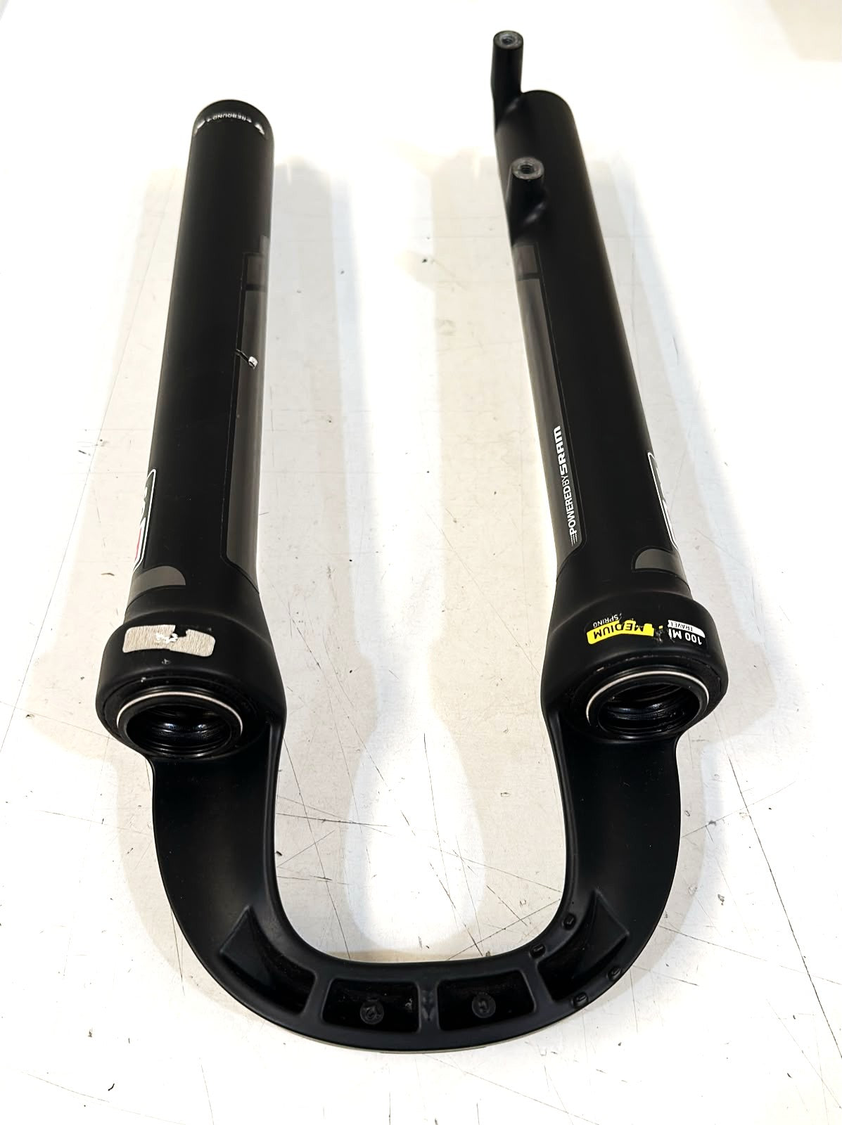 Monolite De Garfo Susp. Rock Shox Xc28 P/ Aro 26 Curso 100mm - Preto