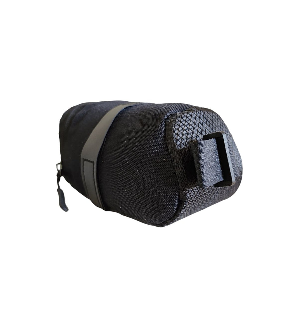 Bolsa Selim 800ml Nylon Com Ziper Impermeável Elleven