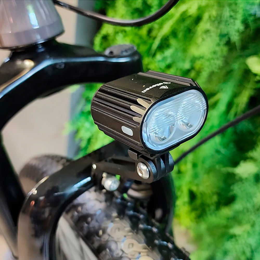 FAROL E-BIKE ELLEVEN SEM BATERIA E SUPORTE 1600 LUMENS - PRETO FOSCO