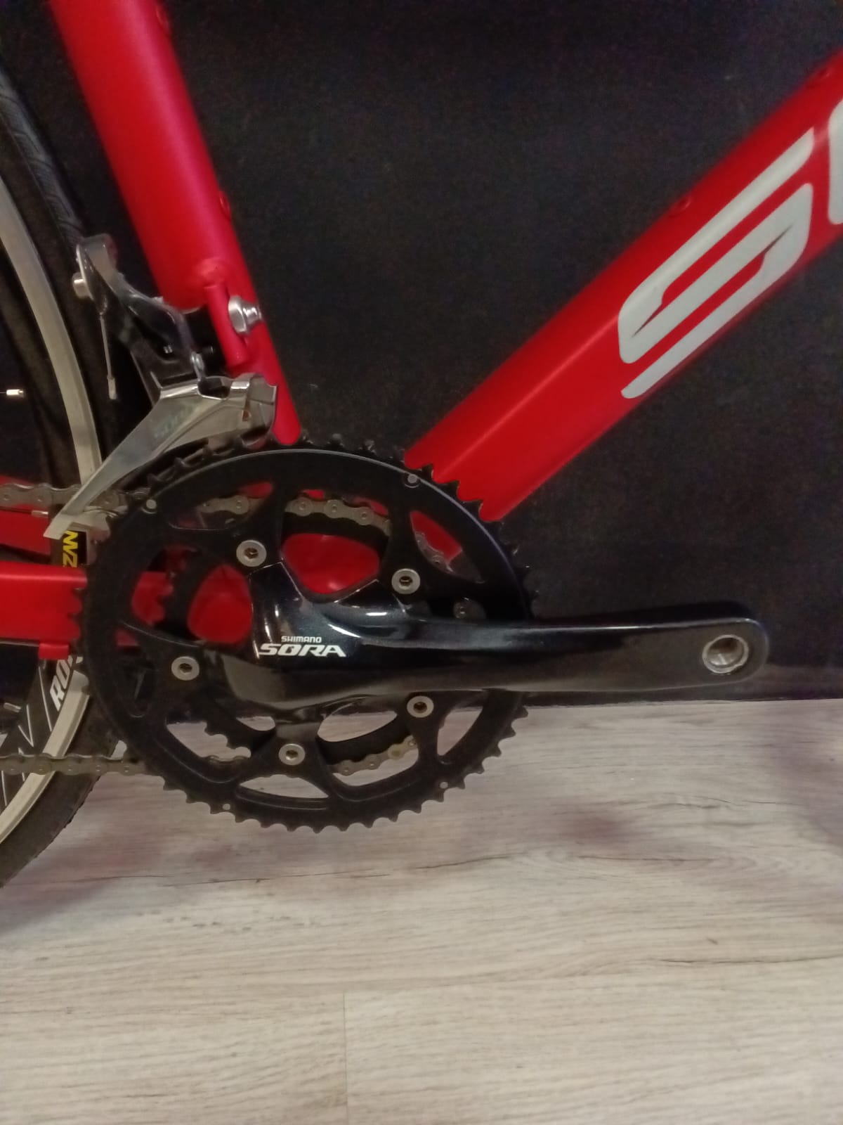BICICLETA 700 SOUL 3R1 SHIMANO SORA 18V VERMELHO/BRANCO TAM 56