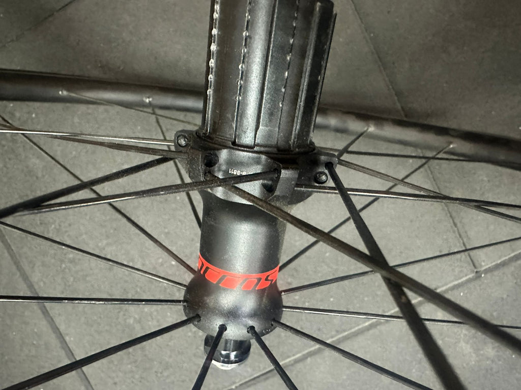 RODAS 700 SPEED SYNCROS 18/24 RAIOS 11V - SEMI NOVA