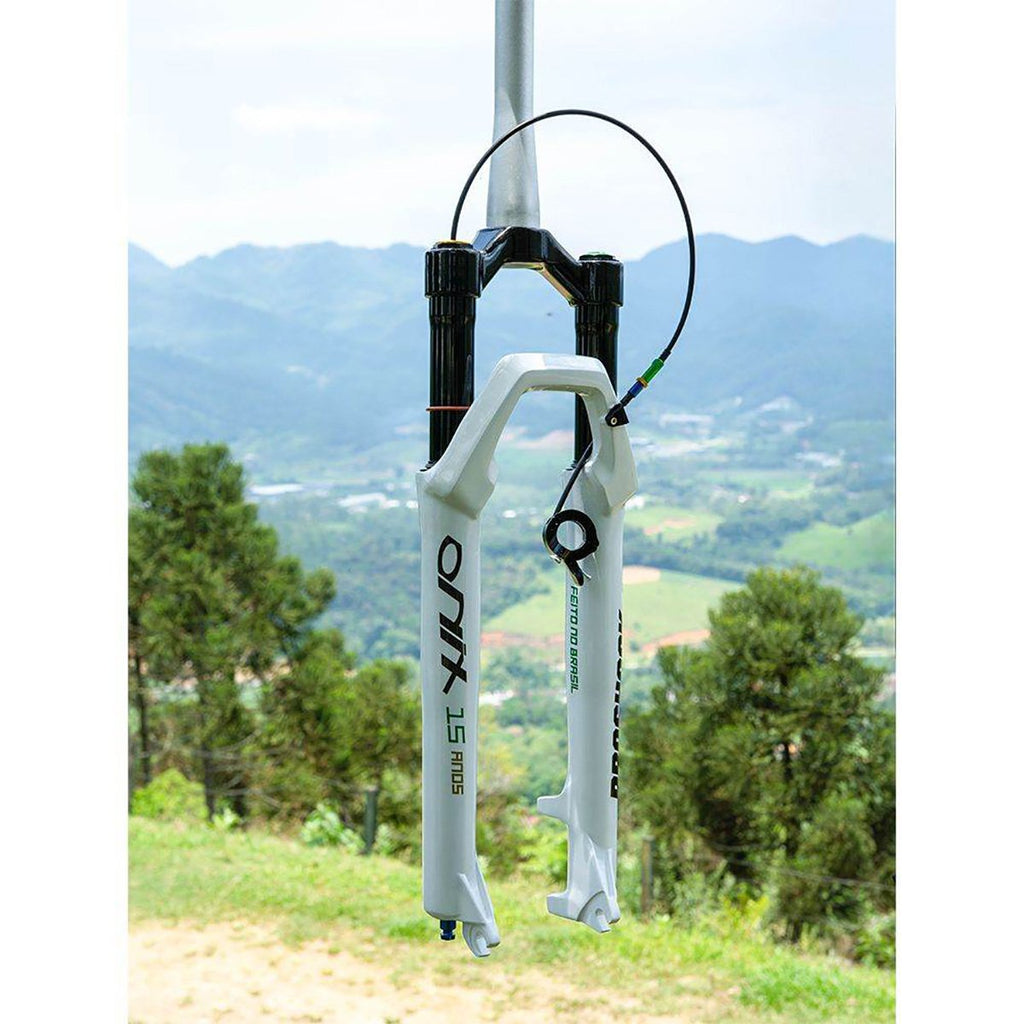 SUSPENSÃO ONIX TRAVA NO GUIDÃO SPIDER ARO 29 EIXO 9X100 BRANCA EDIÇÃO LIMITADA 15 ANOS