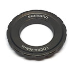 TAMPA DO ROTOR SHIMANO CENTER LOCK EXTERNO ALUM PRETO C/ LETRAS