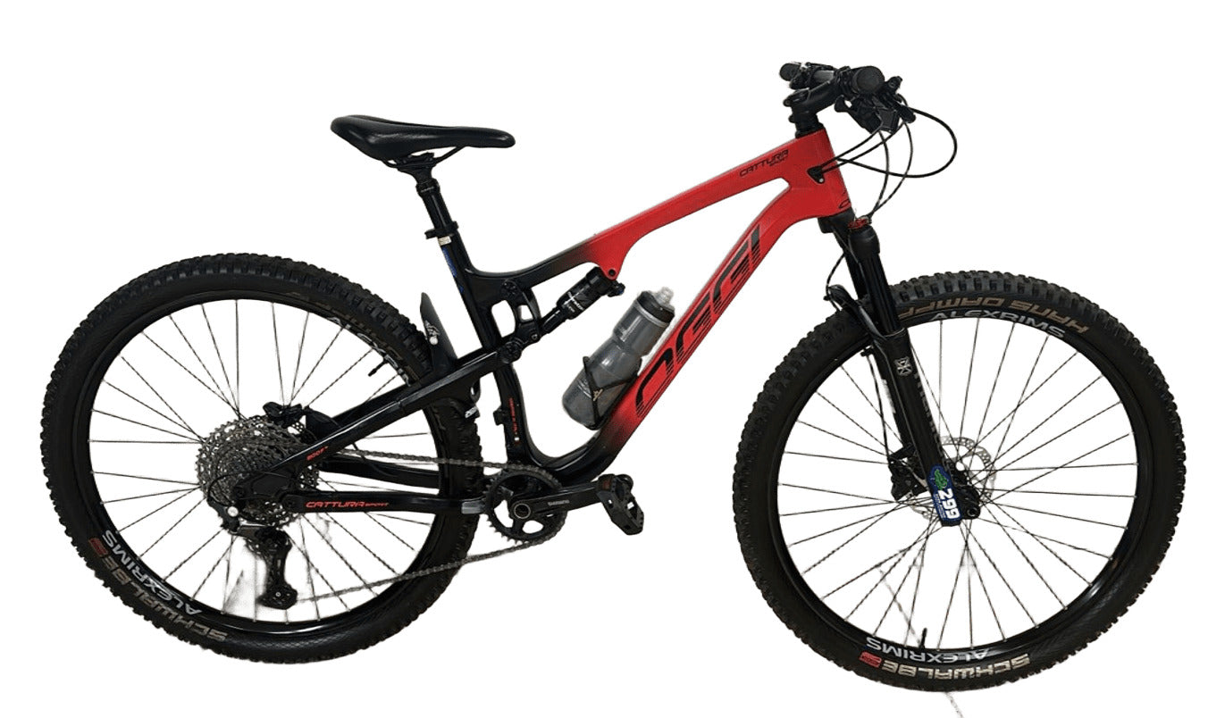 Bicicleta 29 Oggi Cattura Sport Carbon Deore Tamanho G Preto/Vermelho Semi Nova