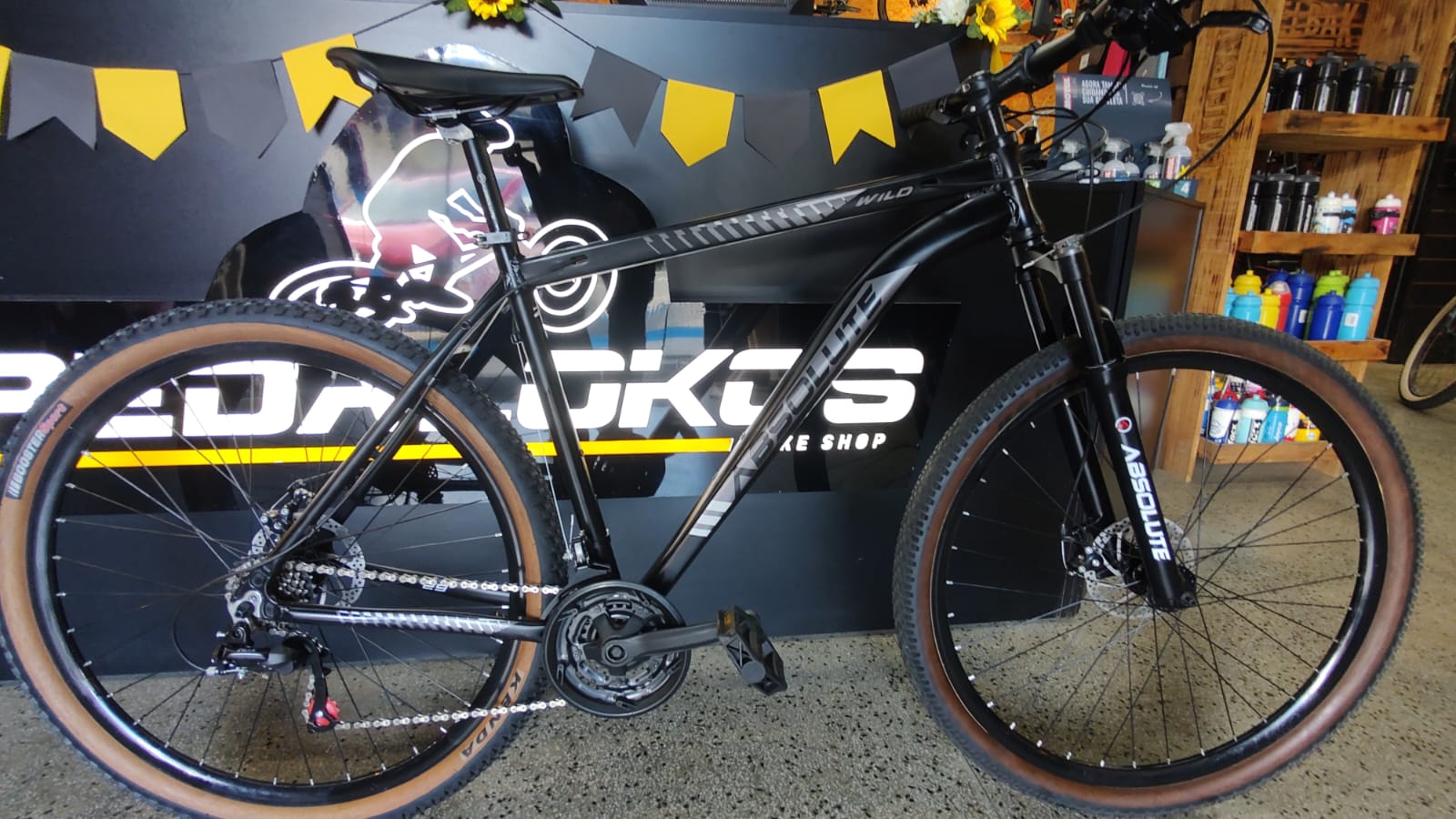 BICICLETA 29 ABSOLUTE 21v RESTAURADA PRETO (L - 19)