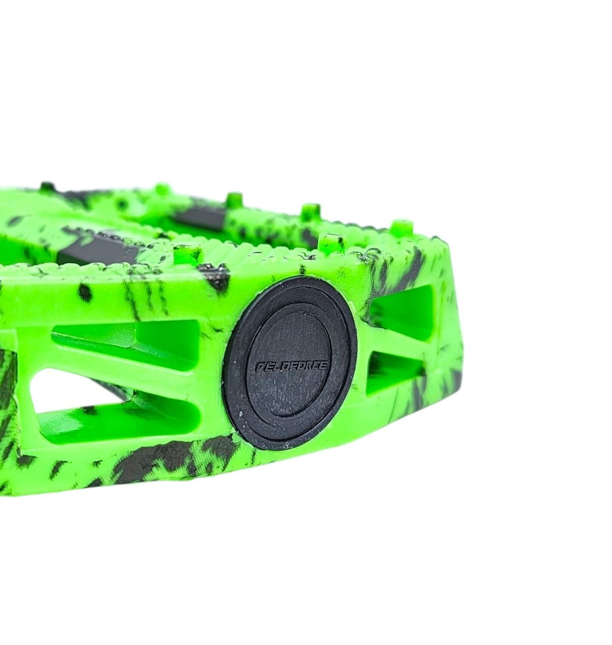 PEDAL PLATAFORMA 9/16 EM NYLON ESFERADO CAMUFLADO COM REFLETOR PRETO/VERDE